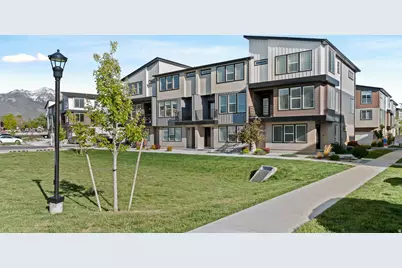 8307 S Durham St, Sandy, UT 84070 - Photo 2