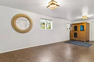 179 E Dorchester Dr N, Salt Lake City, UT 84103 - Photo 6