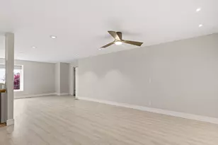 179 E Dorchester Dr N, Salt Lake City, UT 84103 - Photo 16