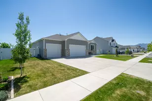 592 E 600 S, Hyrum, UT 84319 - Photo 1