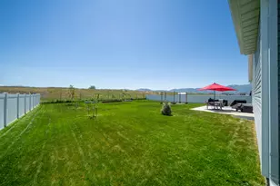 592 E 600 S, Hyrum, UT 84319 - Photo 42