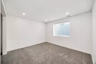 592 E 600 S, Hyrum, UT 84319 - Photo 26