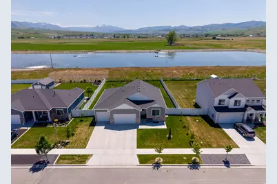 592 E 600 S, Hyrum, UT 84319 - Photo 38