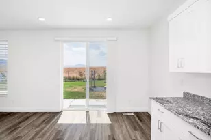 592 E 600 S, Hyrum, UT 84319 - Photo 12