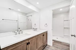592 E 600 S, Hyrum, UT 84319 - Photo 28