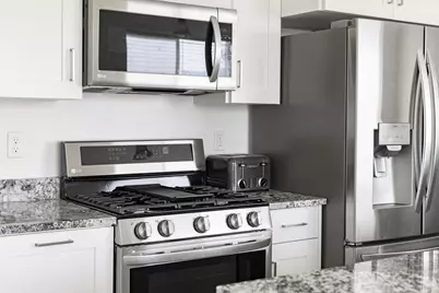 592 E 600 S, Hyrum, UT 84319 - Photo 6