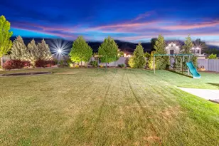 893 E Hollyhock, Fruit Heights, UT 84037 - Photo 88