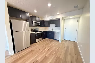 1032 E 400 S #405B, Salt Lake City, UT 84102 - Photo 1