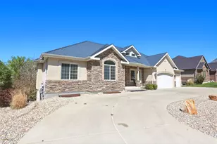 182 S 1300 E, Pleasant Grove, UT 84062 - Photo 2