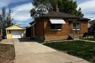 698 Maple St, Ogden, UT 84403 - Photo 2