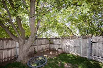 825 W 300 N, Hyrum, UT 84319 - Photo 28