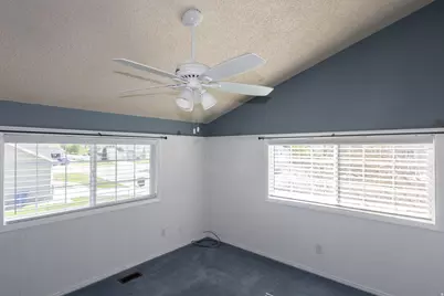 825 W 300 N, Hyrum, UT 84319 - Photo 16