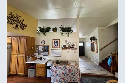 319 S 900 W, Orem, UT 84058 - Photo 6