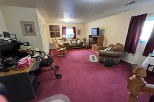 319 S 900 W, Orem, UT 84058 - Photo 18