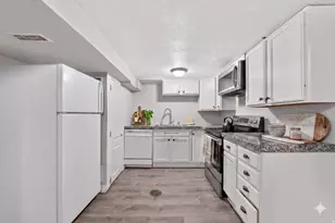 7879 S Oak St, Midvale, UT 84047 - Photo 14