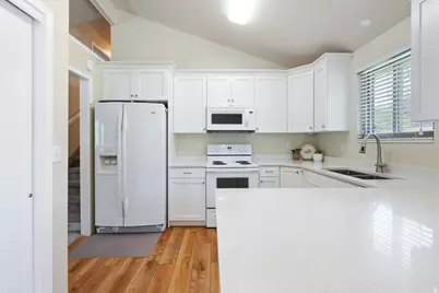 865 S 325 W, Orem, UT 84058 - Photo 10