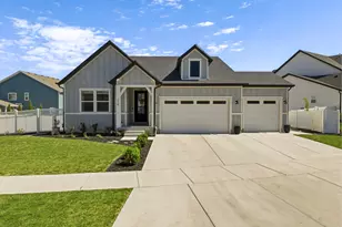 236 W Prickly Pear Dr, Saratoga Springs, UT 84045 - Photo 2