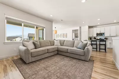 236 W Prickly Pear Dr, Saratoga Springs, UT 84045 - Photo 12