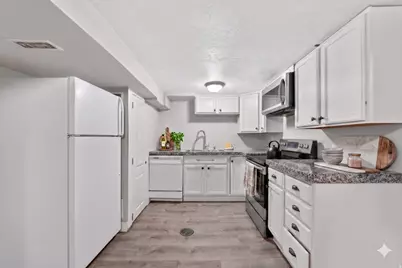 7879 S Oak St, Midvale, UT 84047 - Photo 14