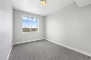 5249 N Evergreen Wy, Eagle Mountain, UT 84005 - Photo 18