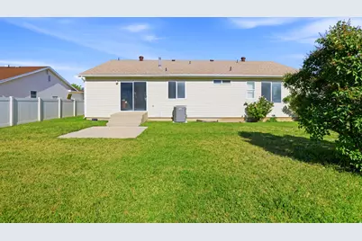 3448 S Hackberry Pl, Magna, UT 84044 - Photo 32