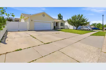 3448 S Hackberry Pl, Magna, UT 84044 - Photo 2