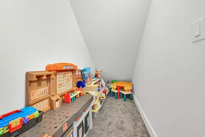 952 W 1910 S, Syracuse, UT 84075 - Photo 24