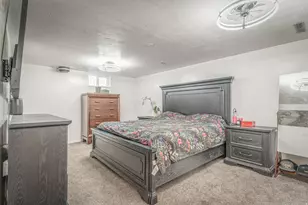 417 Marilyn Dr, Clearfield, UT 84015 - Photo 8