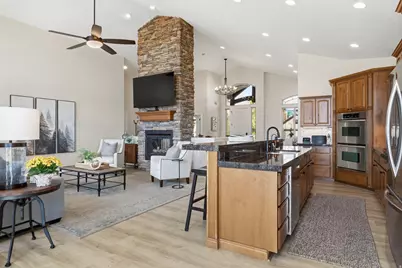2076 E Ash Down Ln, Draper, UT 84020 - Photo 8