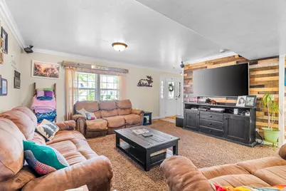 5727 S 3550 W, Roy, UT 84067 - Photo 14