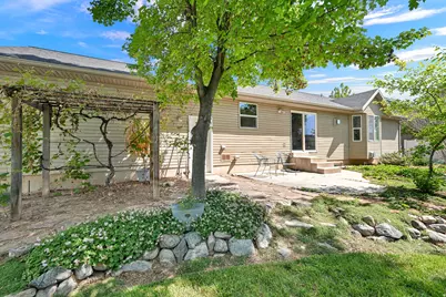 1397 W 2275 S, Syracuse, UT 84075 - Photo 36