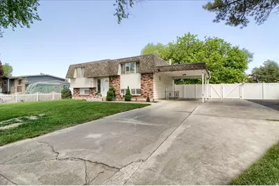 4535 S Jarrah St, Taylorsville, UT 84123 - Photo 2