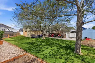 3299 W Royalwood Dr S, Taylorsville, UT 84129 - Photo 24