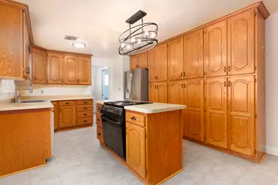 1104 E 5235 S, Murray, UT 84117 - Photo 2