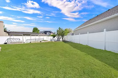2476 W Clydesdale Ct. N, Farr West, UT 84404 - Photo 34