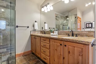 5250 S Clear Spring Ln, Salt Lake City, UT 84117 - Photo 16
