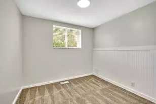 2022 E 4500 S, Holladay, UT 84117 - Photo 24