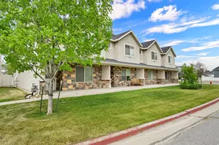 7449 S Sandalwood Dr E, South Weber, UT 84405 - Photo 2