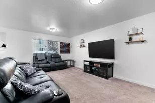 489 S Day Dream Ln, Saratoga Springs, UT 84045 - Photo 6