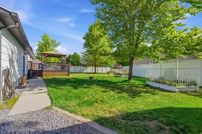 1438 N Trinnaman Ln W, Lehi, UT 84043 - Photo 36