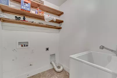8069 N Quarter Mile Dr, Eagle Mountain, UT 84005 - Photo 20
