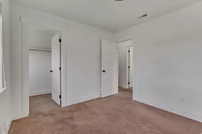 8069 N Quarter Mile Dr, Eagle Mountain, UT 84005 - Photo 22