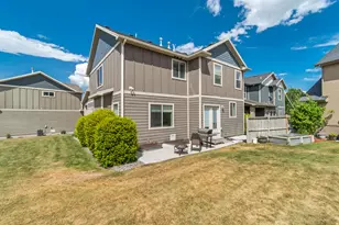 8069 N Quarter Mile Dr, Eagle Mountain, UT 84005 - Photo 2