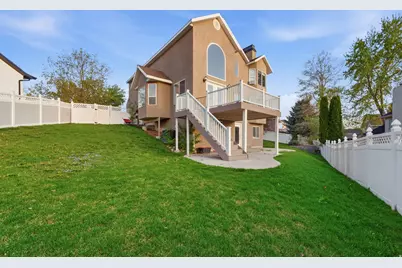 7910 S Pear Tree Cir E, Sandy, UT 84094 - Photo 24