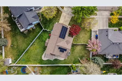 7910 S Pear Tree Cir E, Sandy, UT 84094 - Photo 32