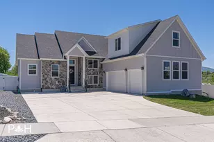 781 W 85 S, Hyrum, UT 84319 - Photo 1