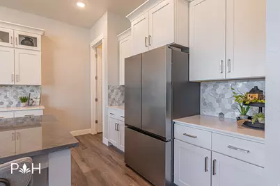 781 W 85 S, Hyrum, UT 84319 - Photo 14