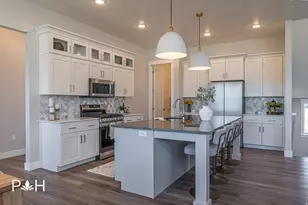 781 W 85 S, Hyrum, UT 84319 - Photo 10