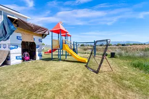 2603 W 2225 S, Syracuse, UT 84075 - Photo 18