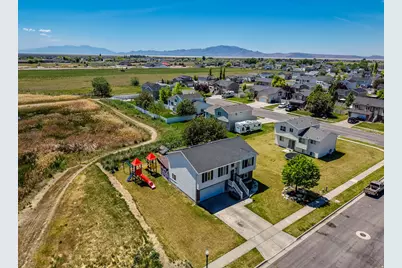 2603 W 2225 S, Syracuse, UT 84075 - Photo 32